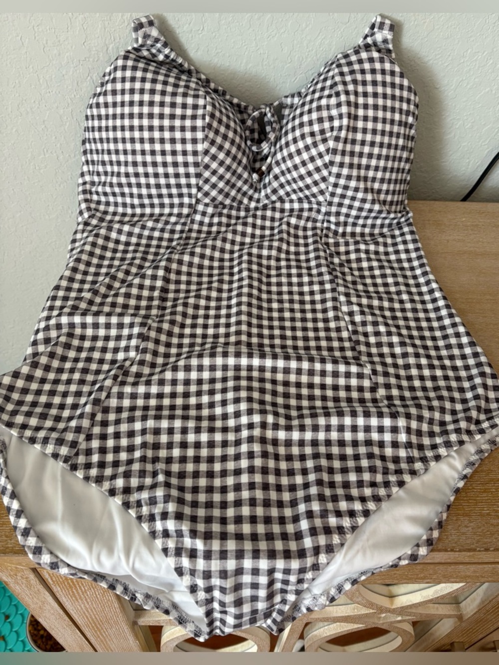 ELOMI  Swimsuit- Grey Marl Checkmate
Wireless Molded Swimsuit. SZ 18/US
22/UK